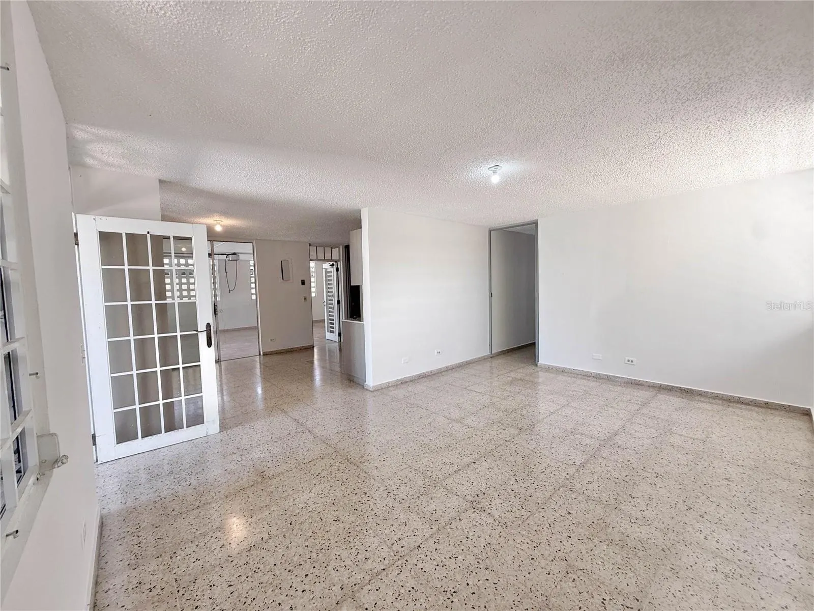613 URB. VILLA CAROLINA #241-4 #241-4