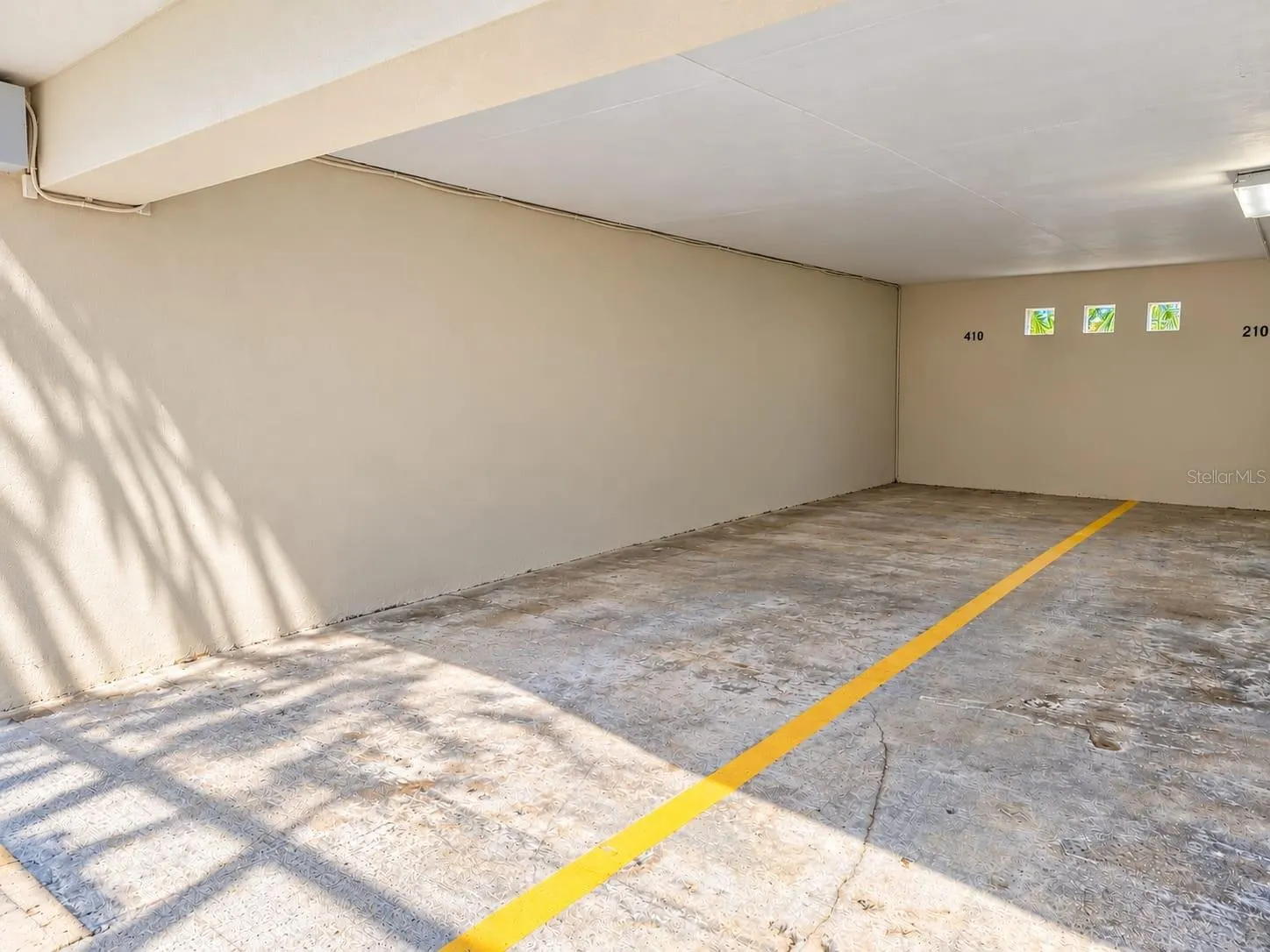 187 COND. PLAZA REAL CAPARRA #410 #410