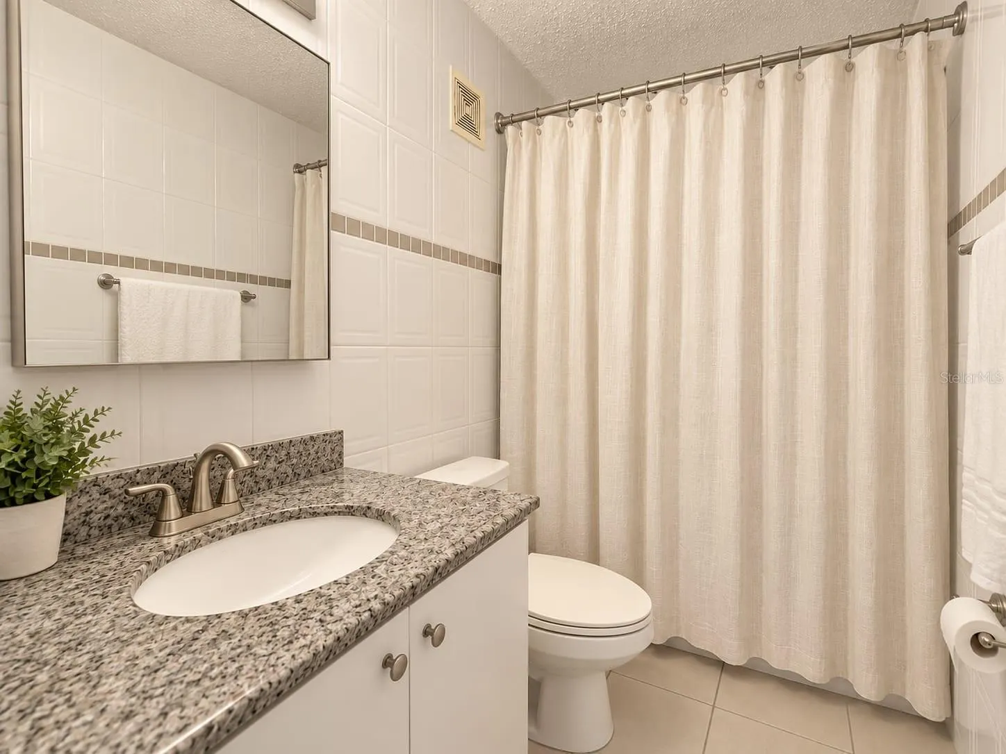187 COND. PLAZA REAL CAPARRA #410 #410