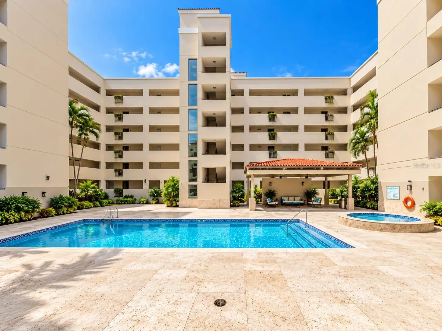 187 COND. PLAZA REAL CAPARRA #410 #410