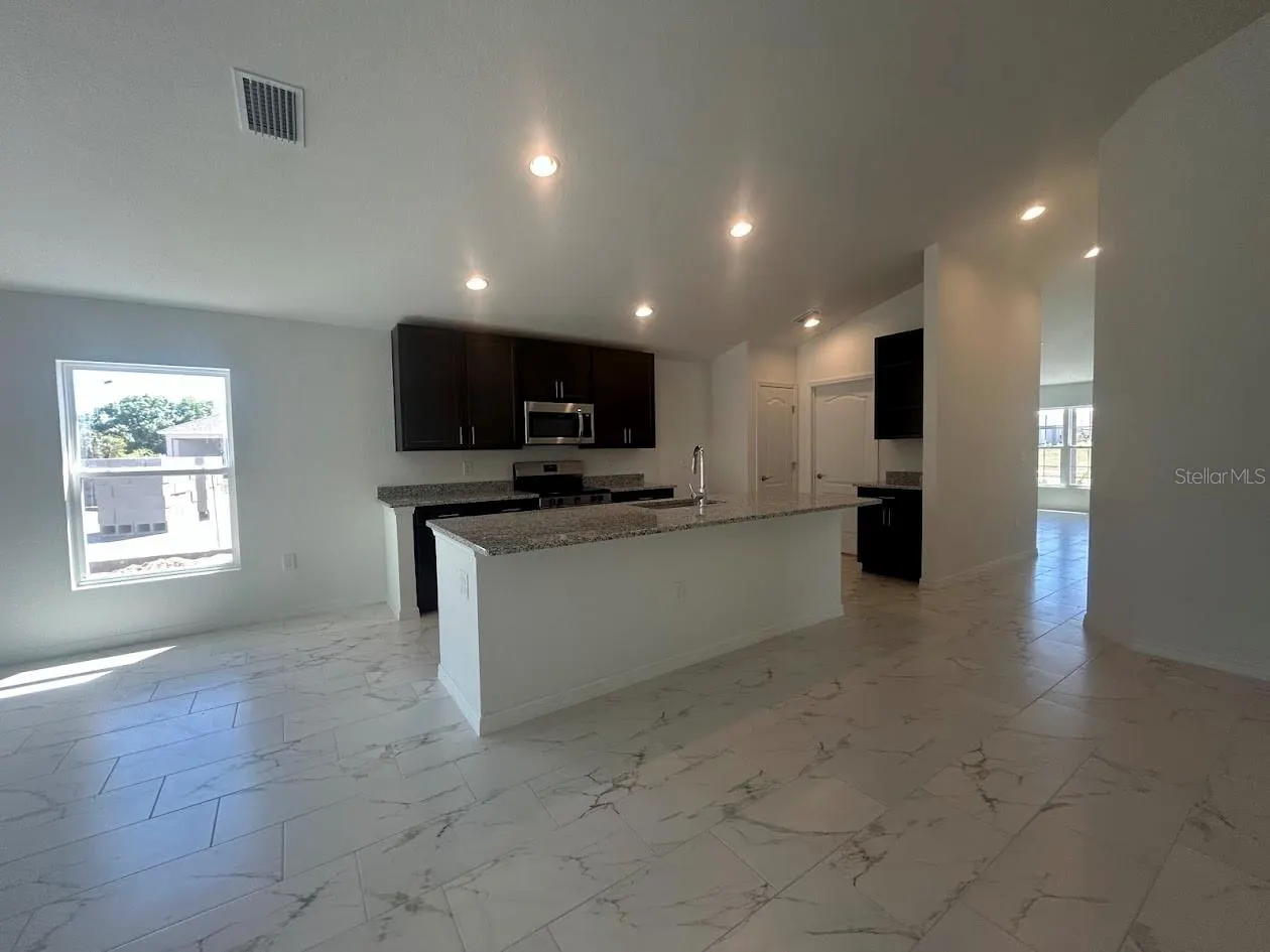 237 HARPER ESTATES