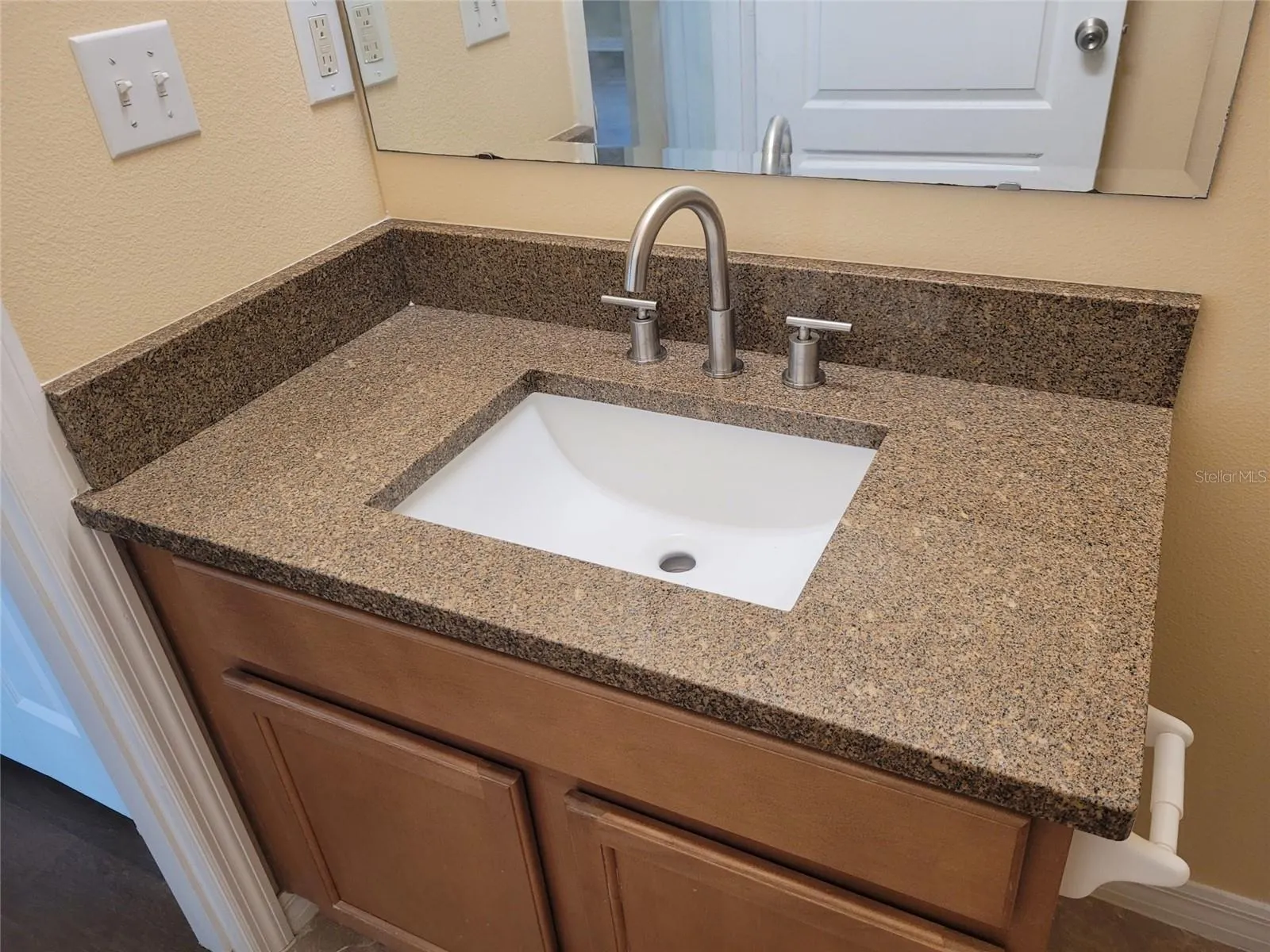 1555 SCARLET OAK LOOP #113A, #113A