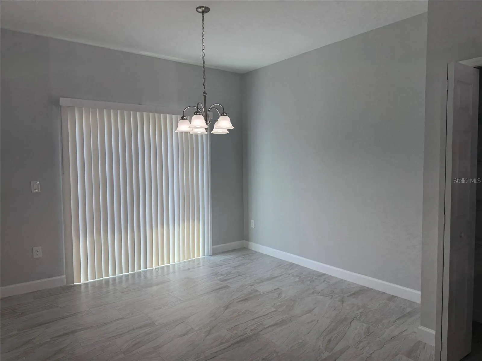 102 BRIXHAM CT #A, #A