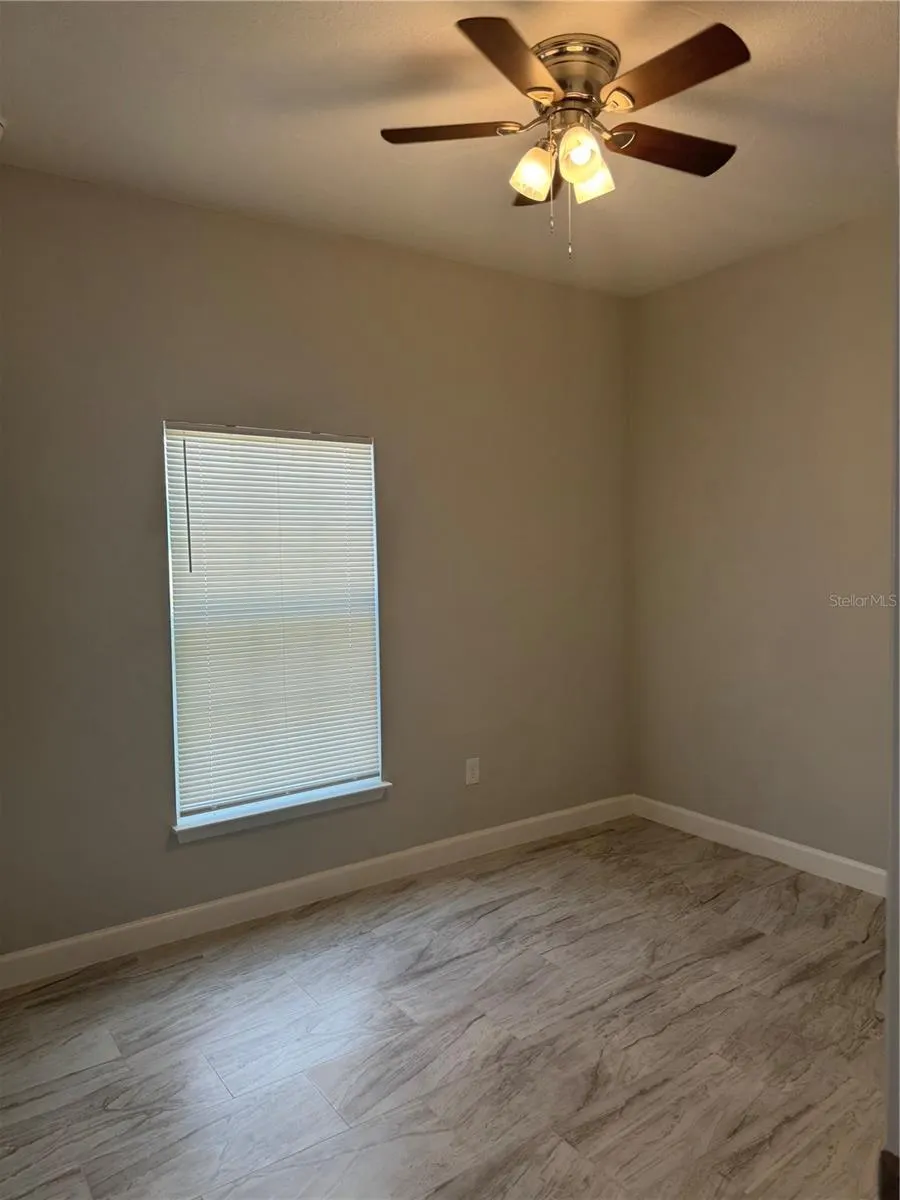 102 BRIXHAM CT #A, #A