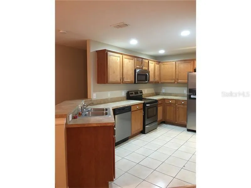 3960 PEMBERLY PINES CIR