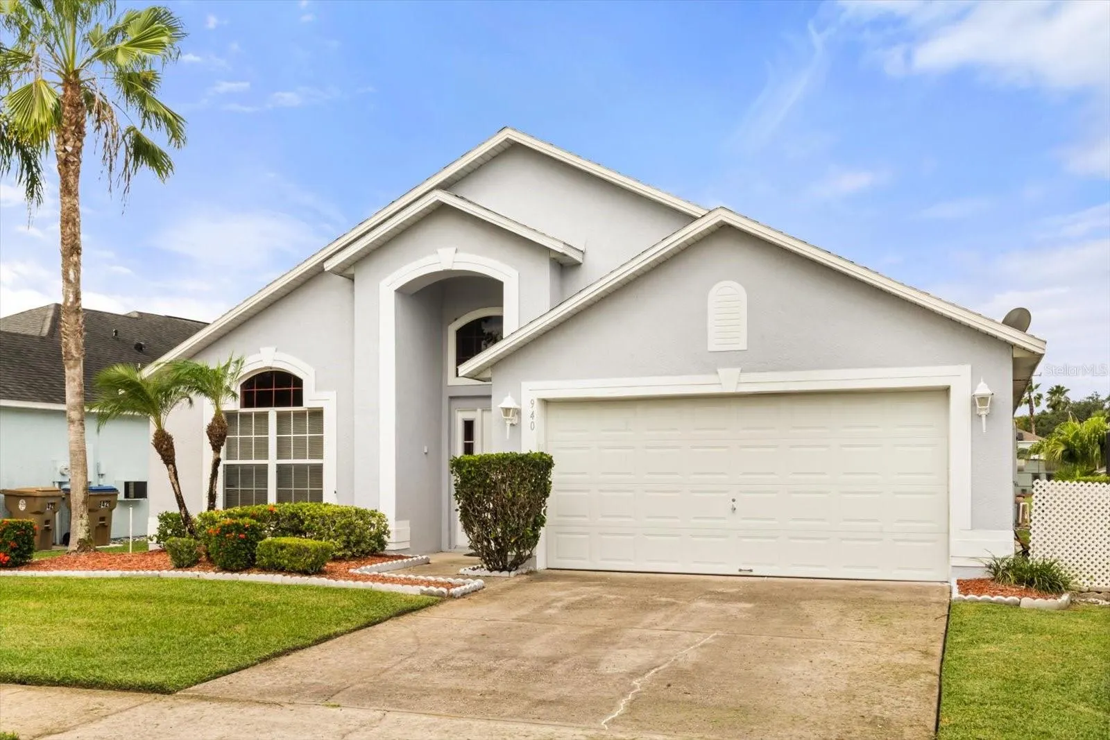 940 LAKE BERKLEY DR