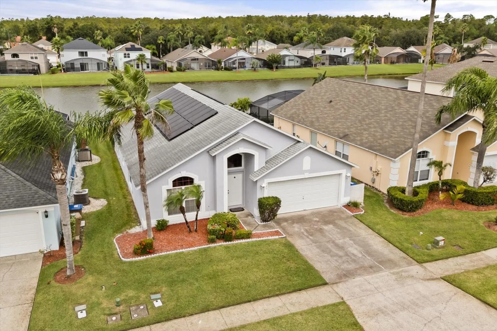 940 LAKE BERKLEY DR
