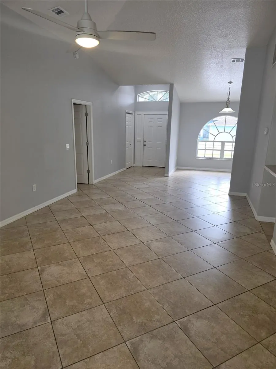 3123 SHADOW OAKS DR