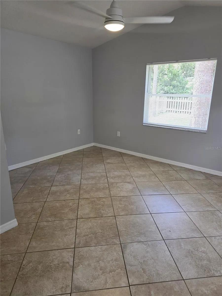 3123 SHADOW OAKS DR