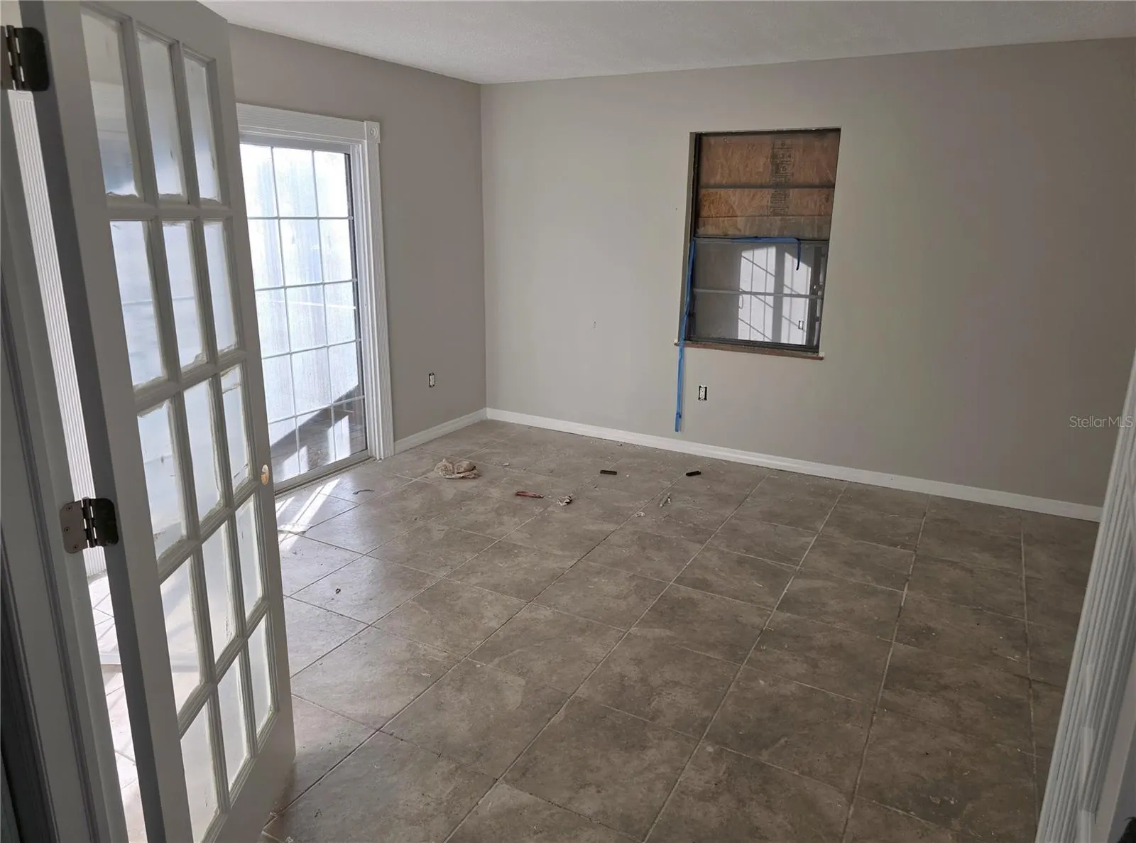 3071 HURON AVE