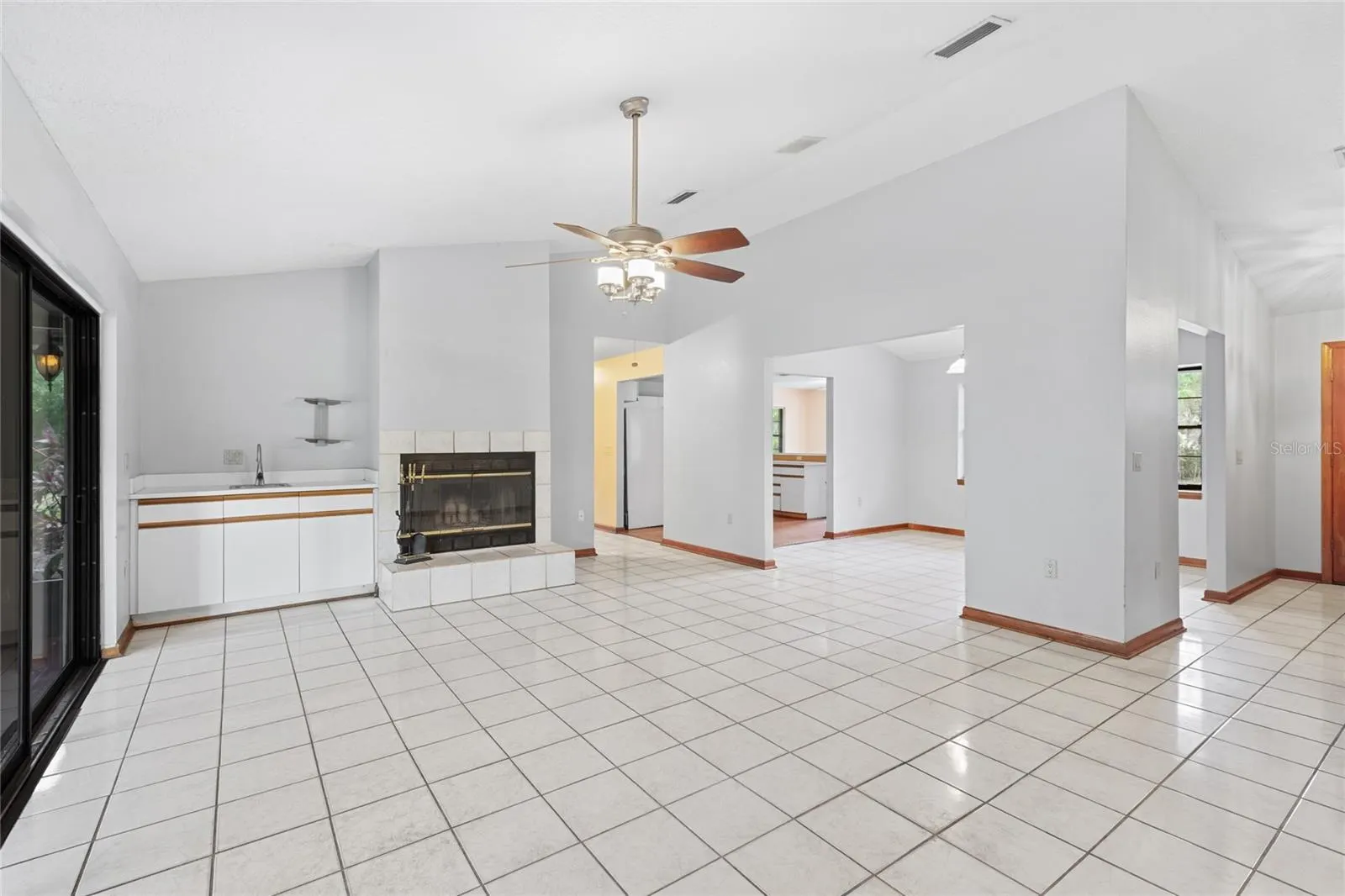 4510 PINE TREE DR