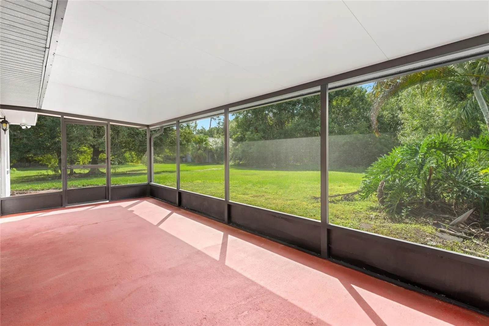 4510 PINE TREE DR
