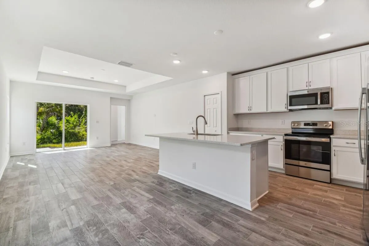 16896 CELEBRATION DR