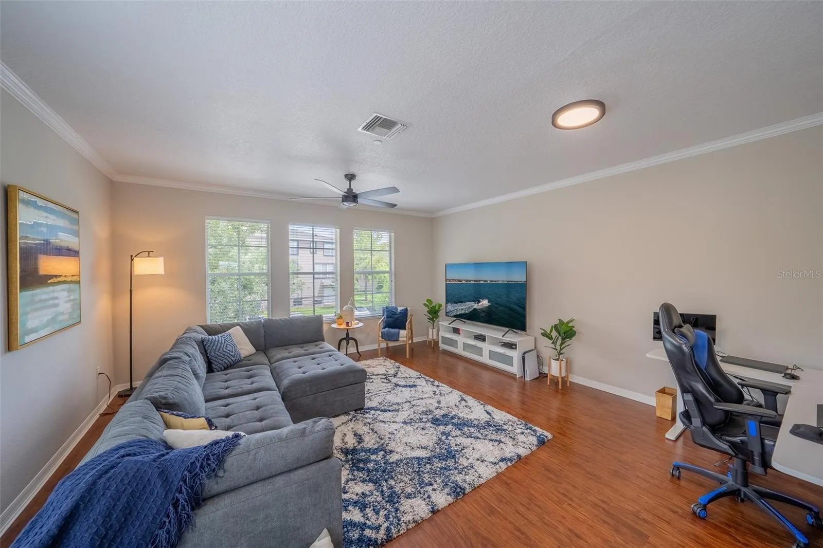 2425 LEXINGTON OAK DR