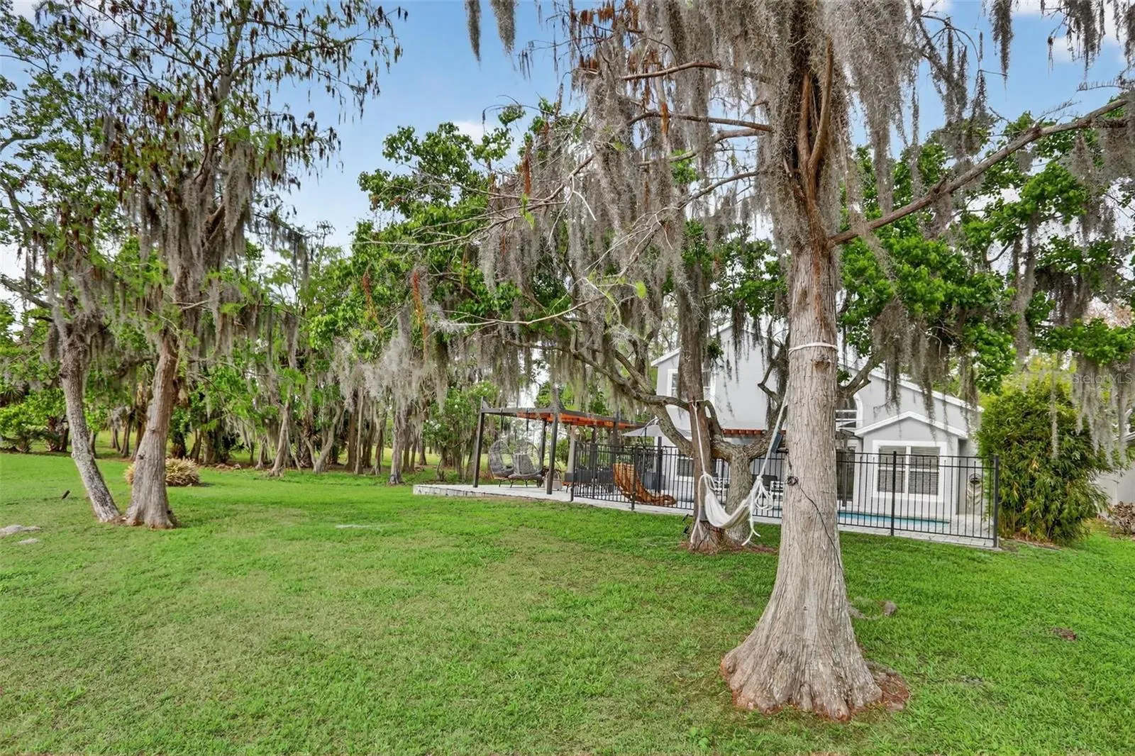 2809 RUNYON CIR
