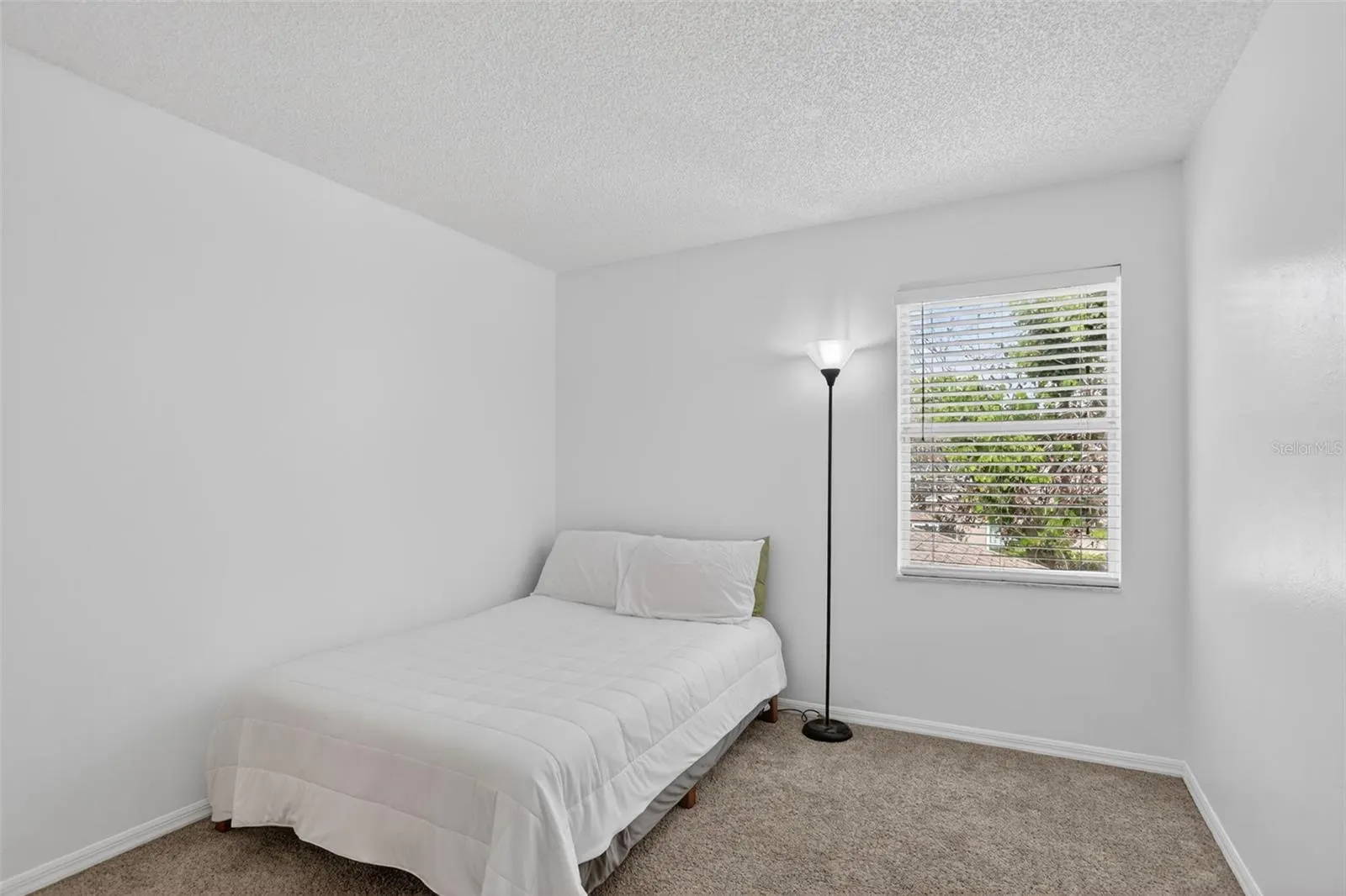 2809 RUNYON CIR