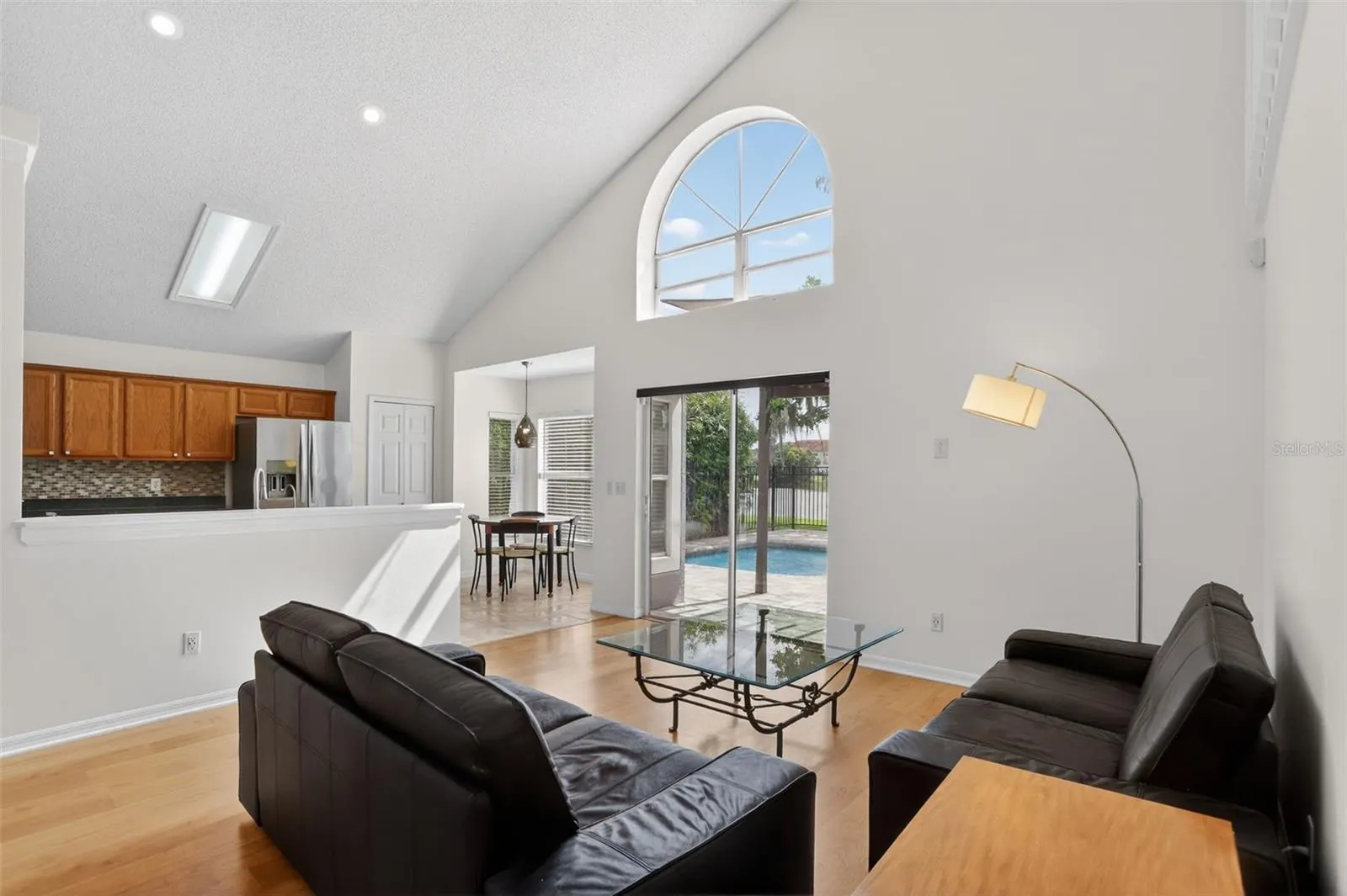 2809 RUNYON CIR