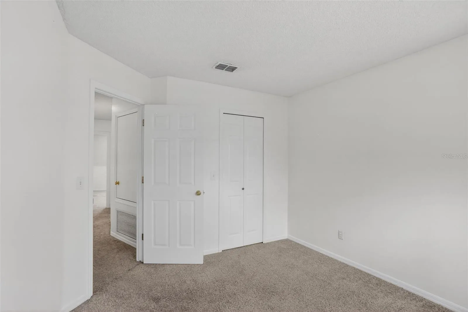 2809 RUNYON CIR