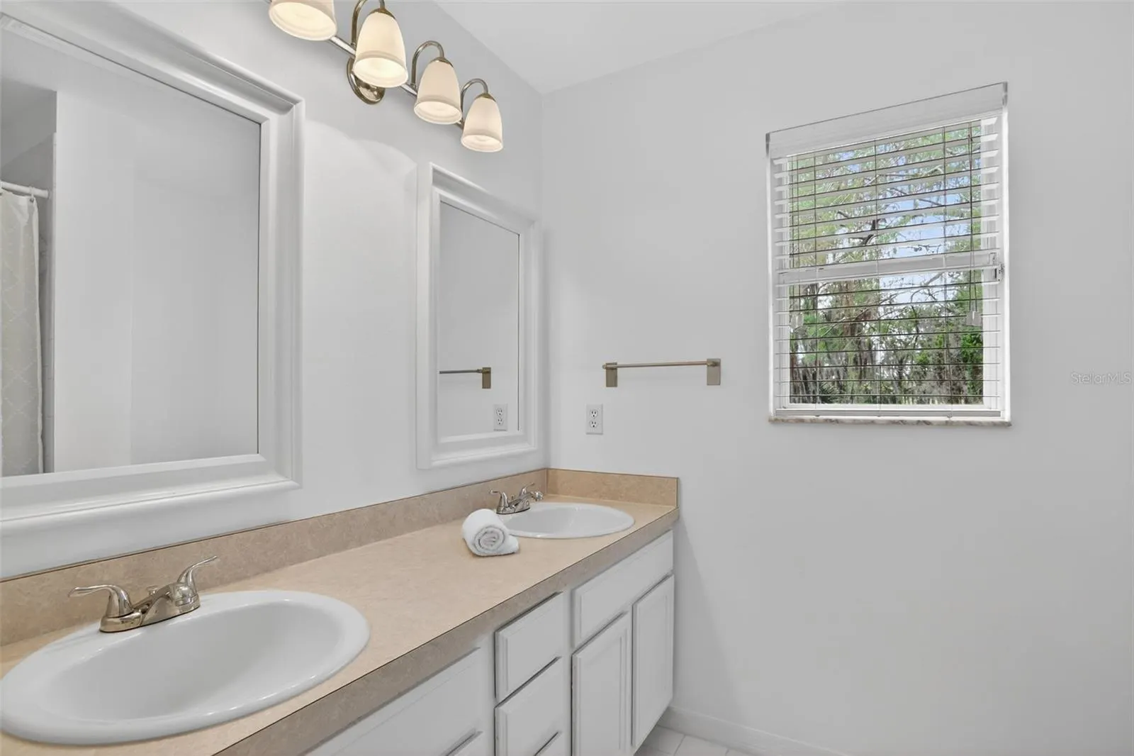 2809 RUNYON CIR