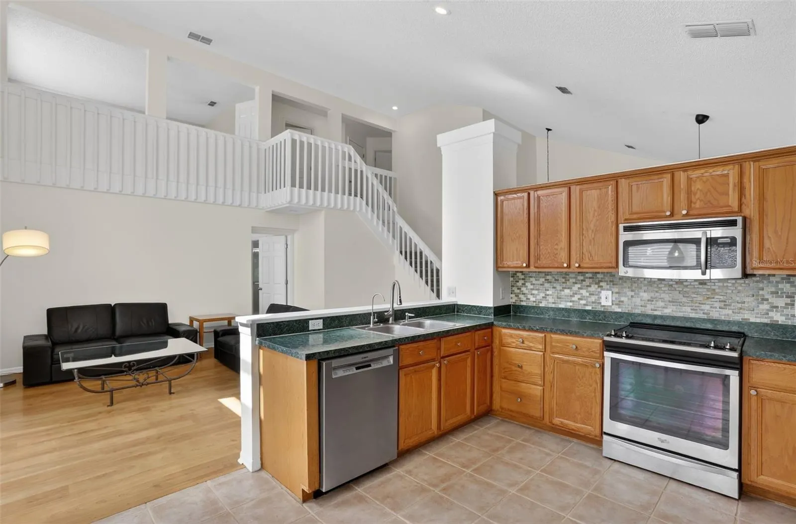 2809 RUNYON CIR