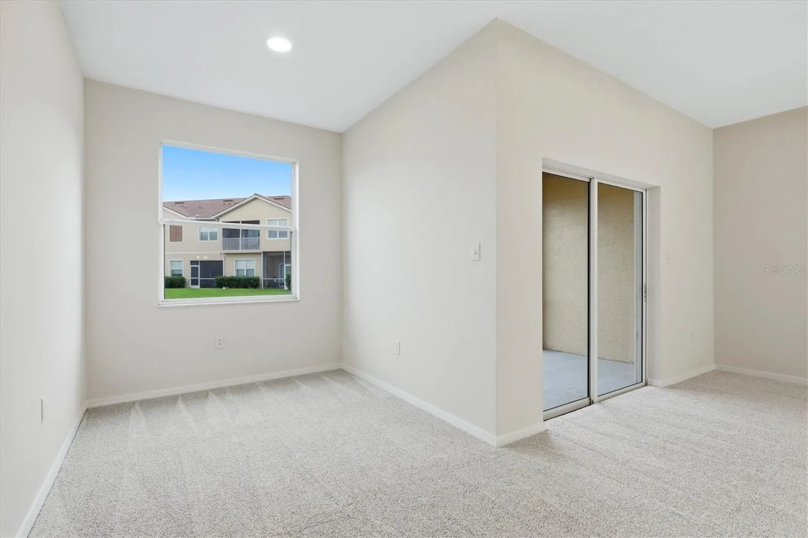 3750 PARKRIDGE CIR #24-103 #24-103