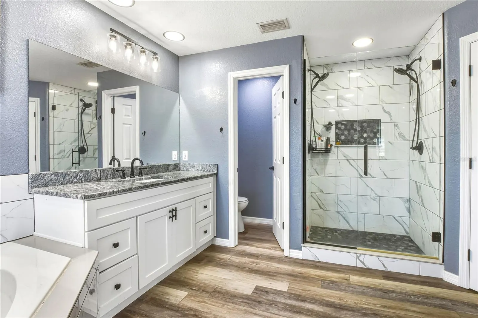 533 SEVEN OAKS