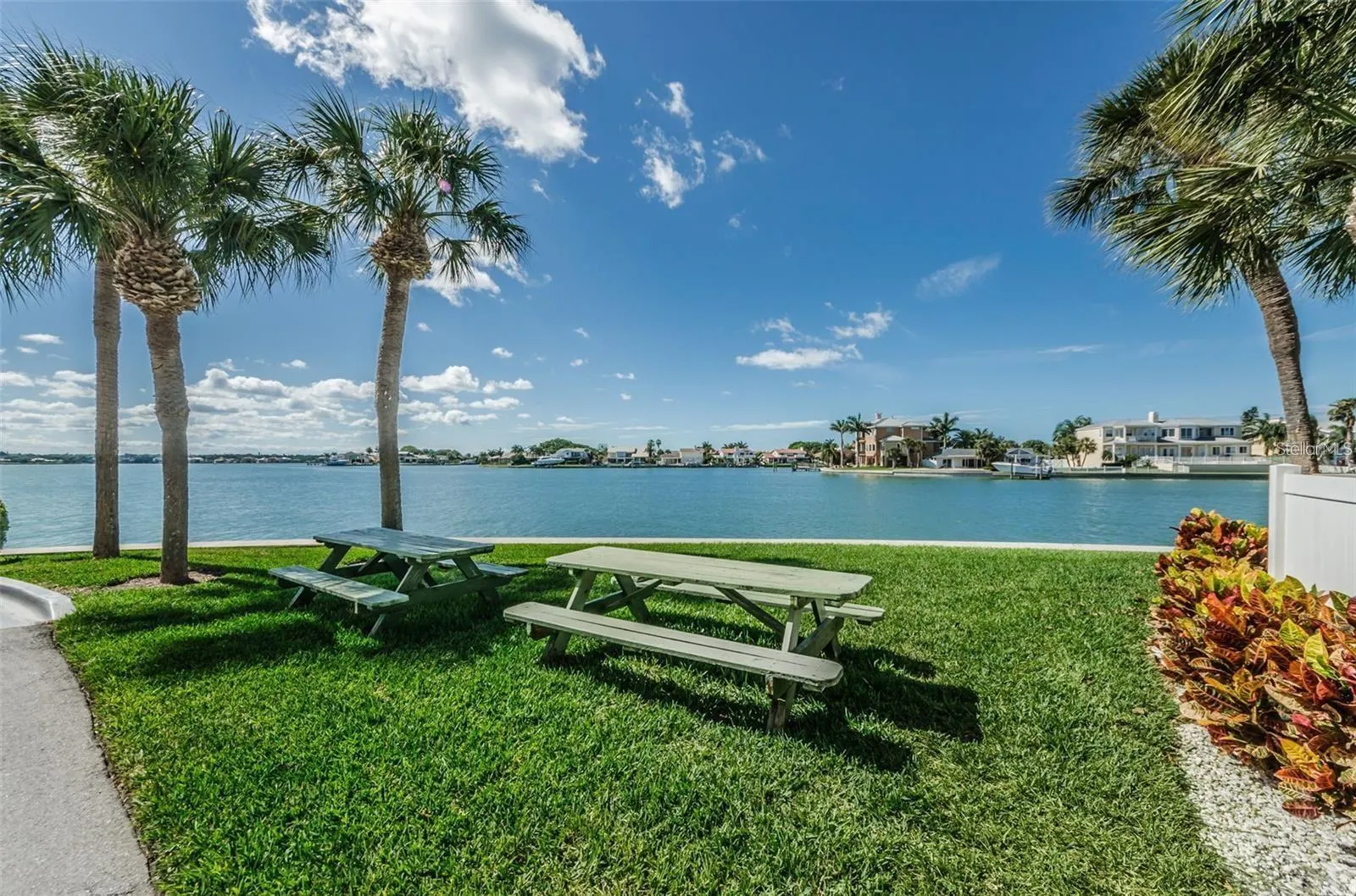 240 SAND KEY ESTATES DR #222 #222