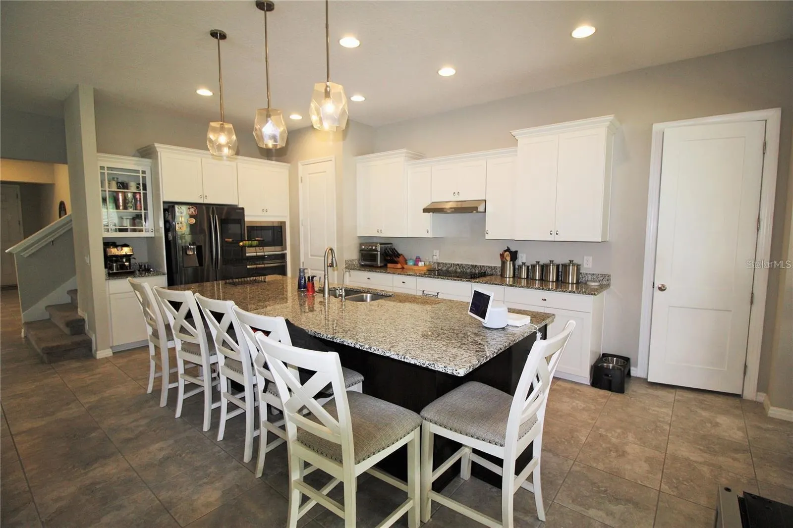1813 HAWKSBILL LN
