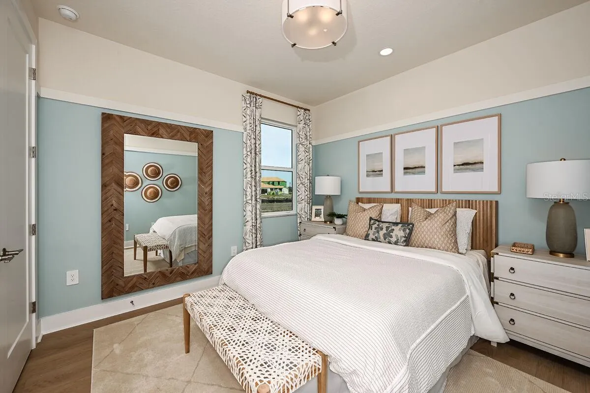 24496 SW KINGSWAY CIR