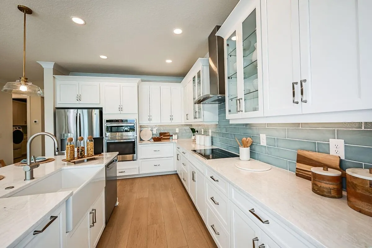 24496 SW KINGSWAY CIR