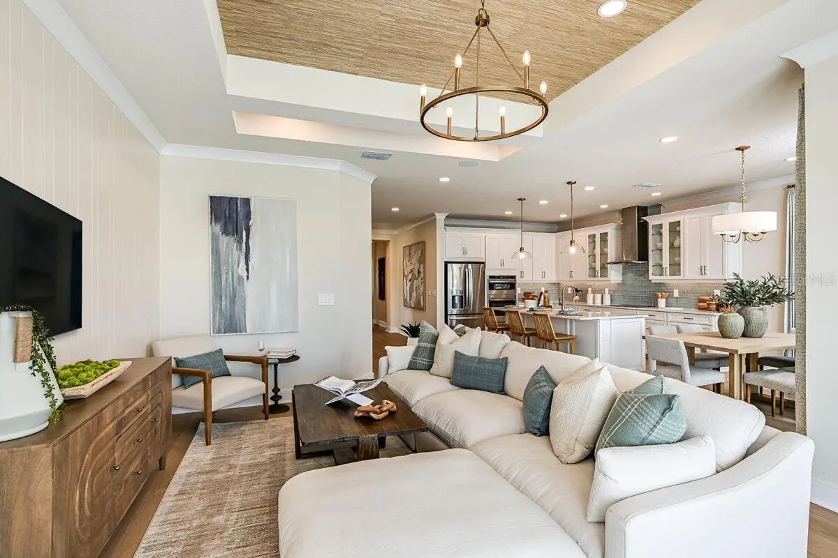 24496 SW KINGSWAY CIR