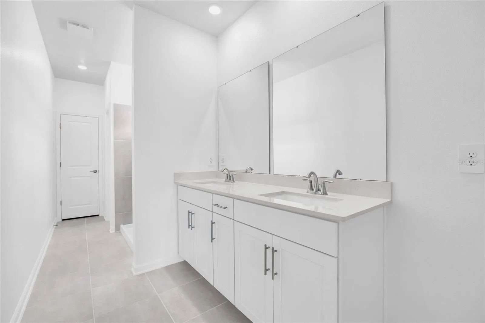 5577 FIONA LN