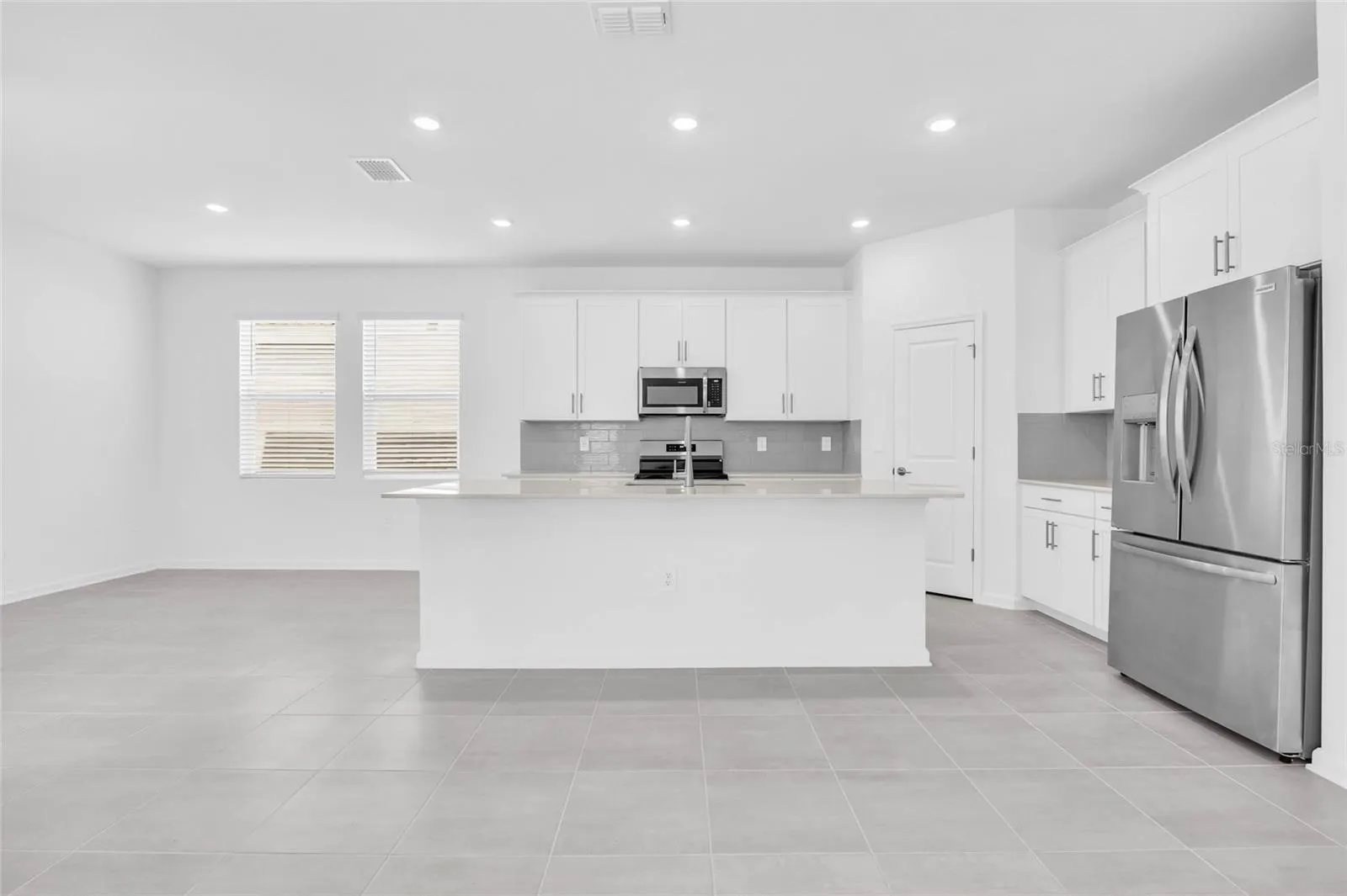 5577 FIONA LN