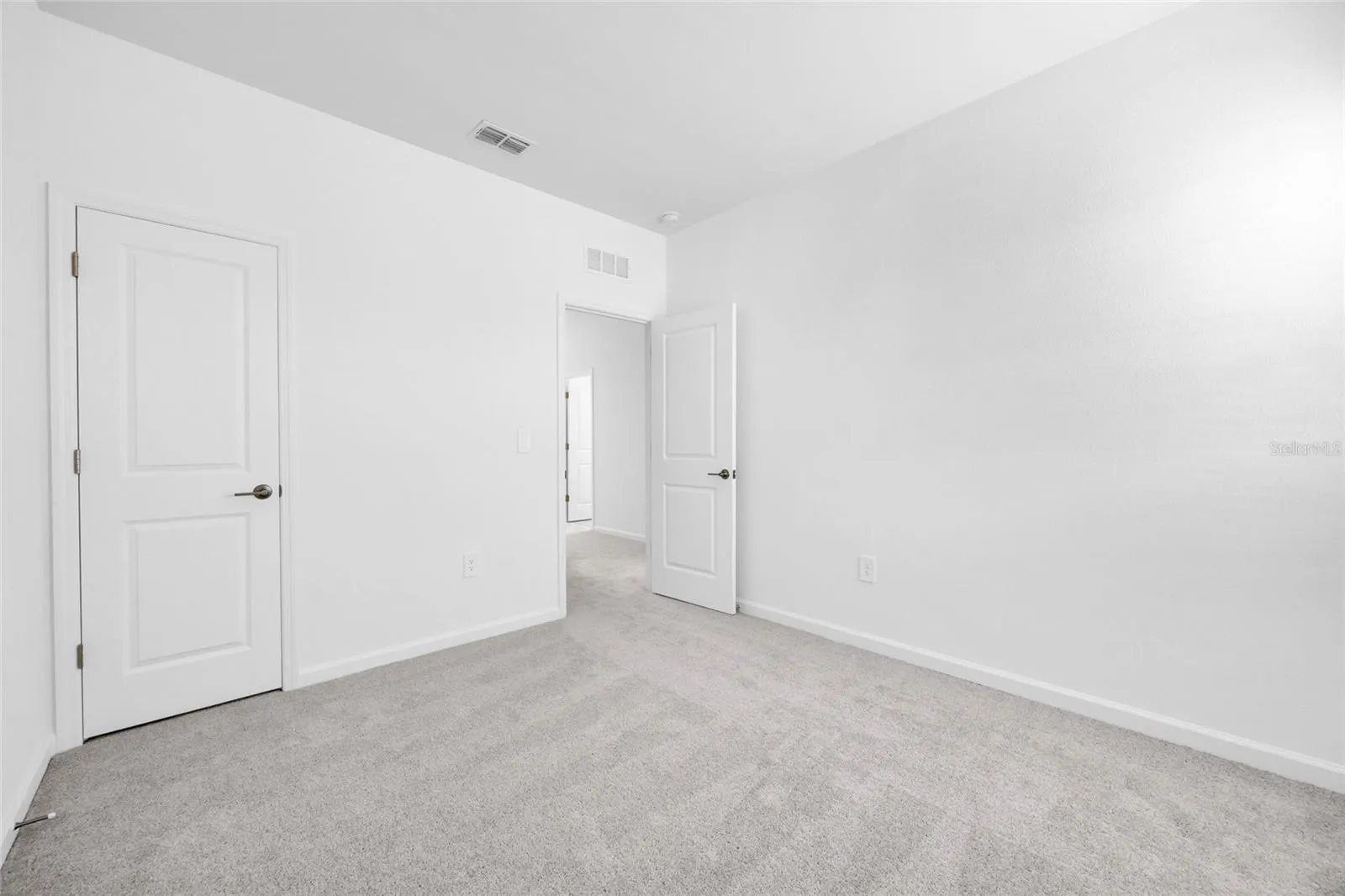 5577 FIONA LN