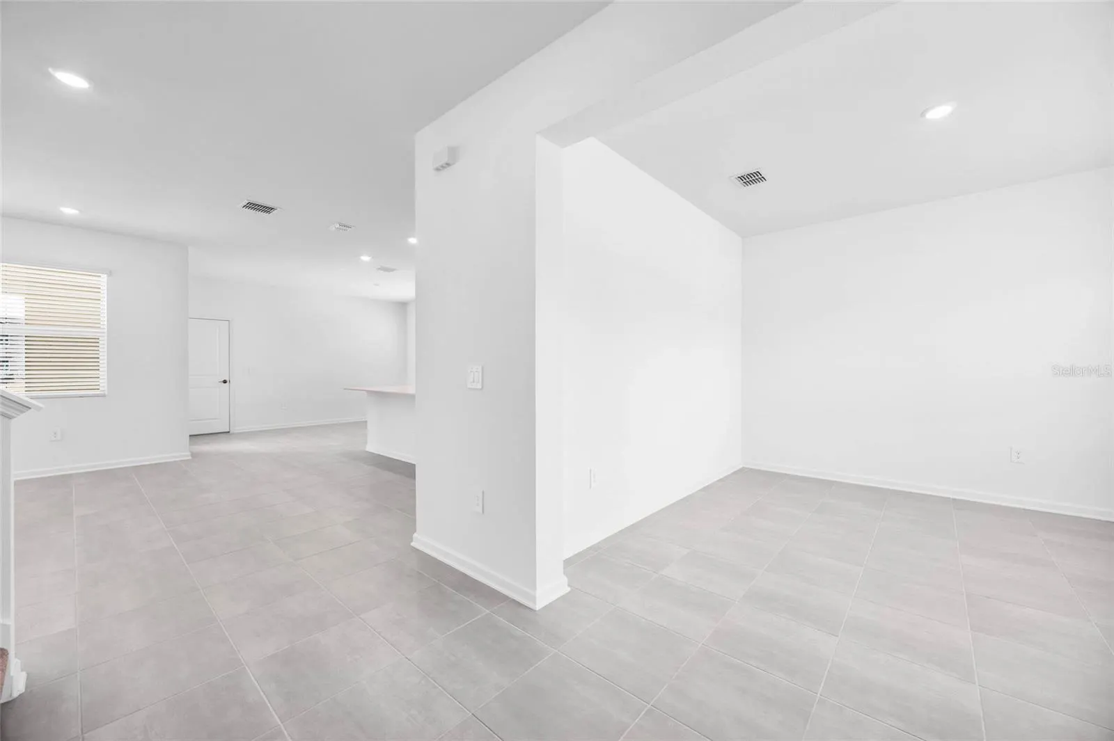5577 FIONA LN