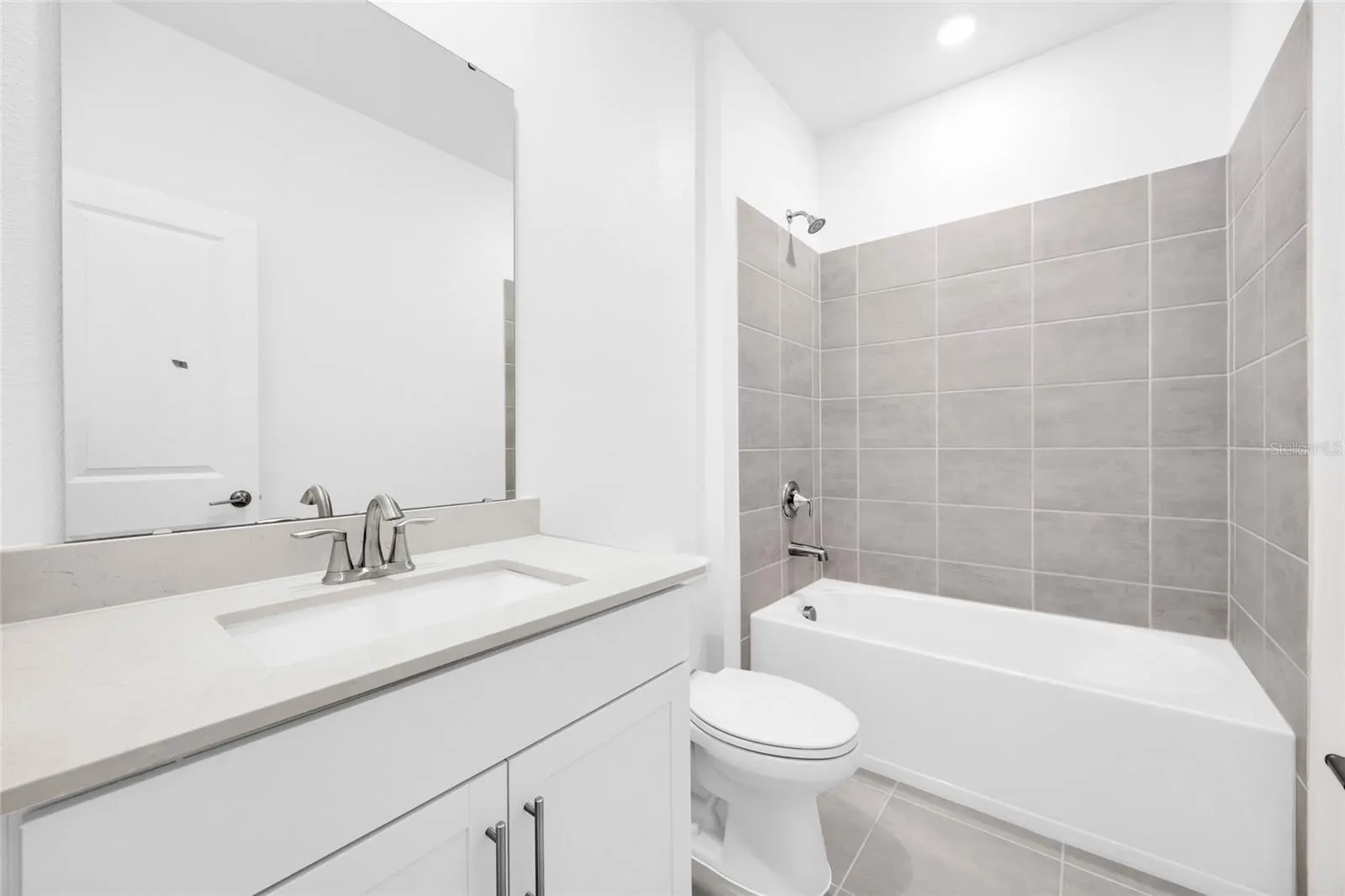 5577 FIONA LN