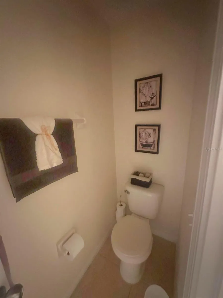 3162 RODRICK CIR