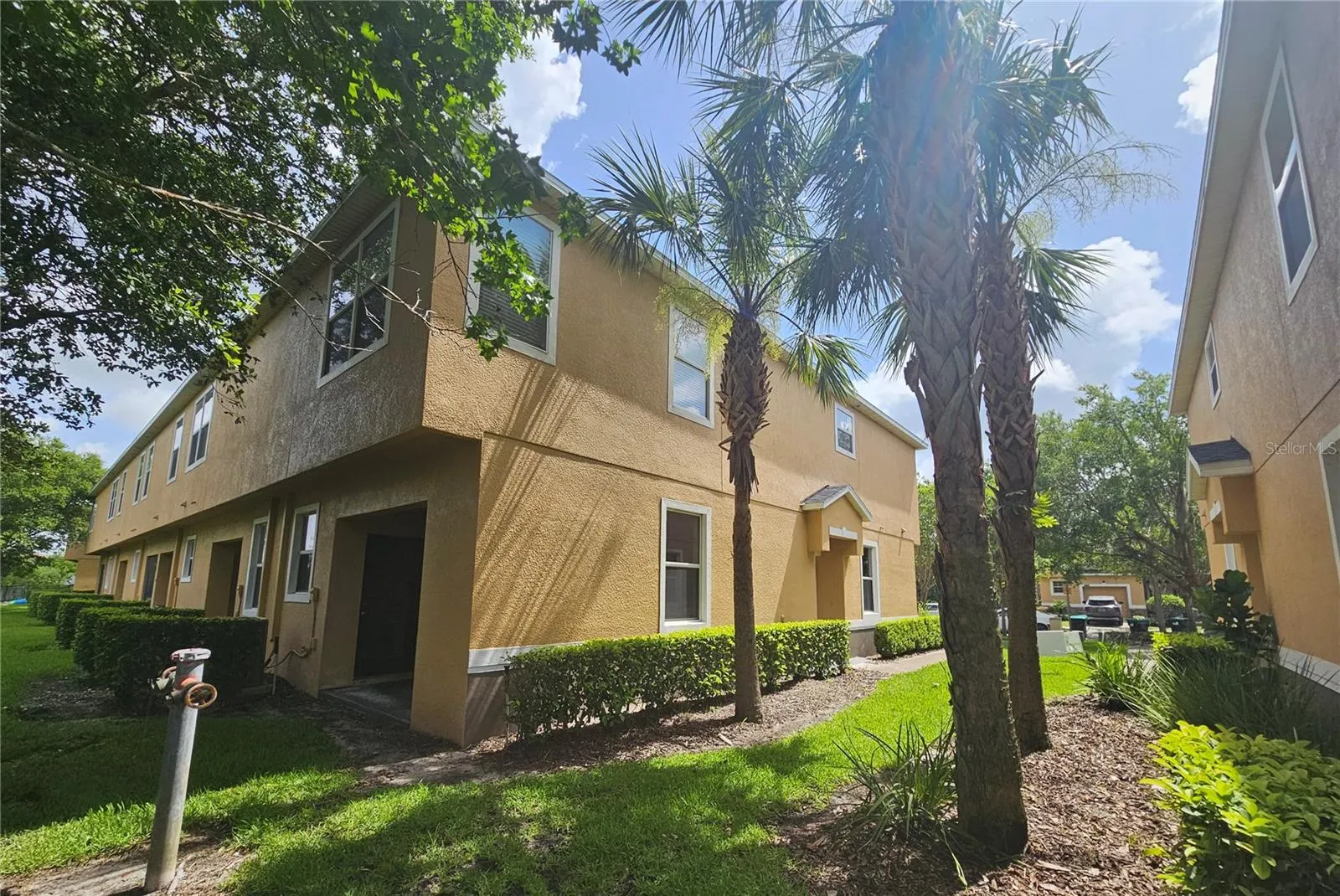 3162 RODRICK CIR