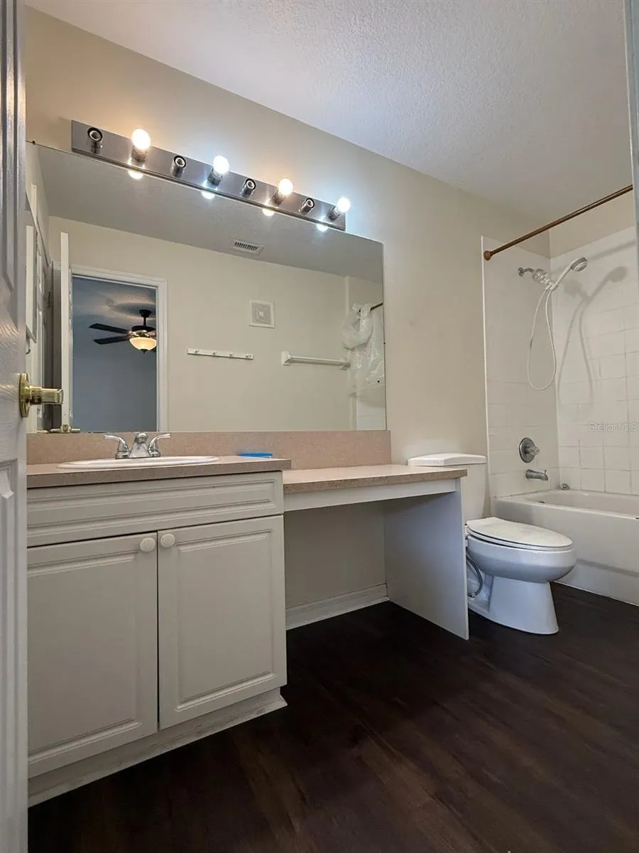 318 AUSTRALIAN WAY #B, #B