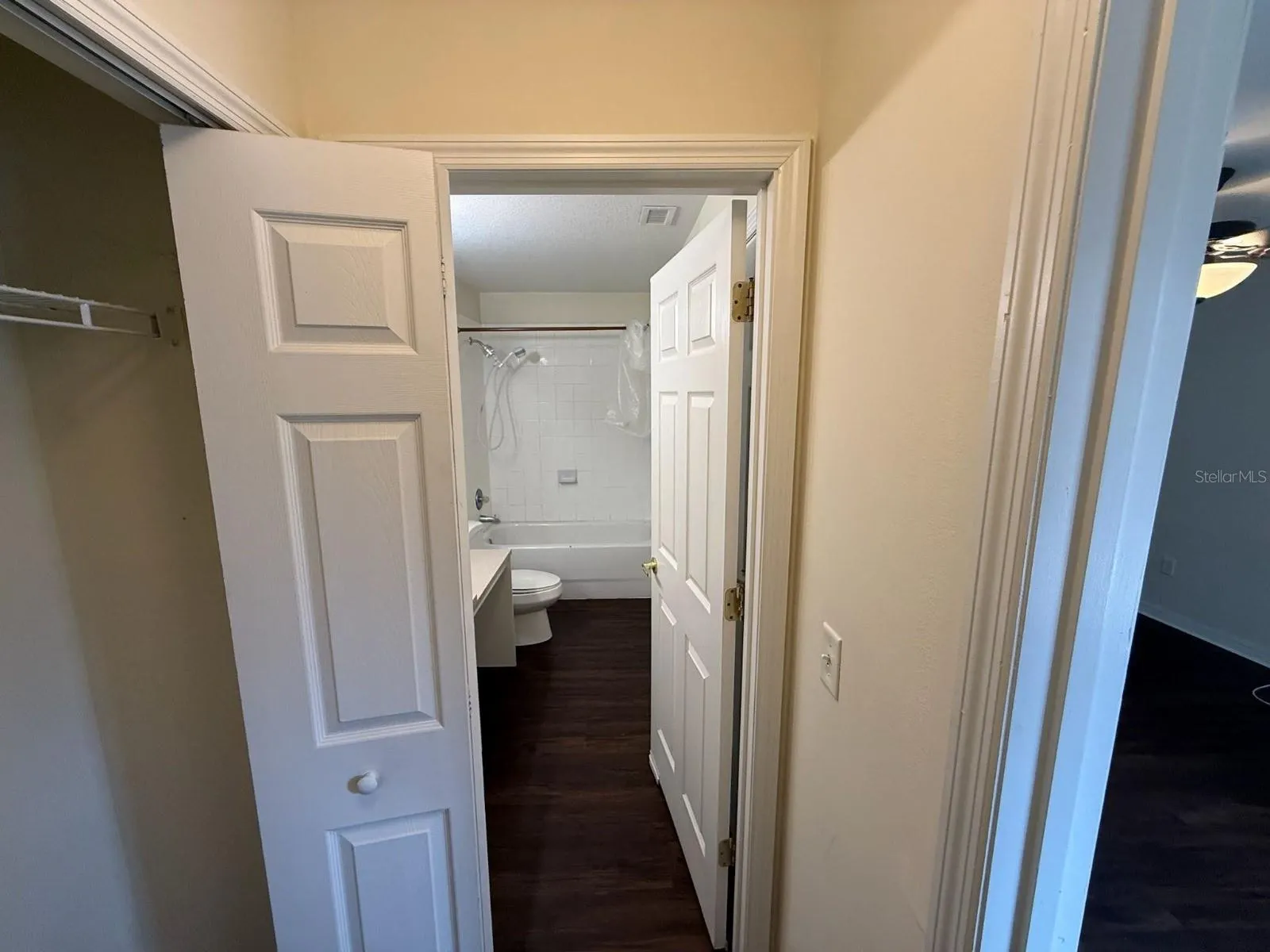 318 AUSTRALIAN WAY #B, #B