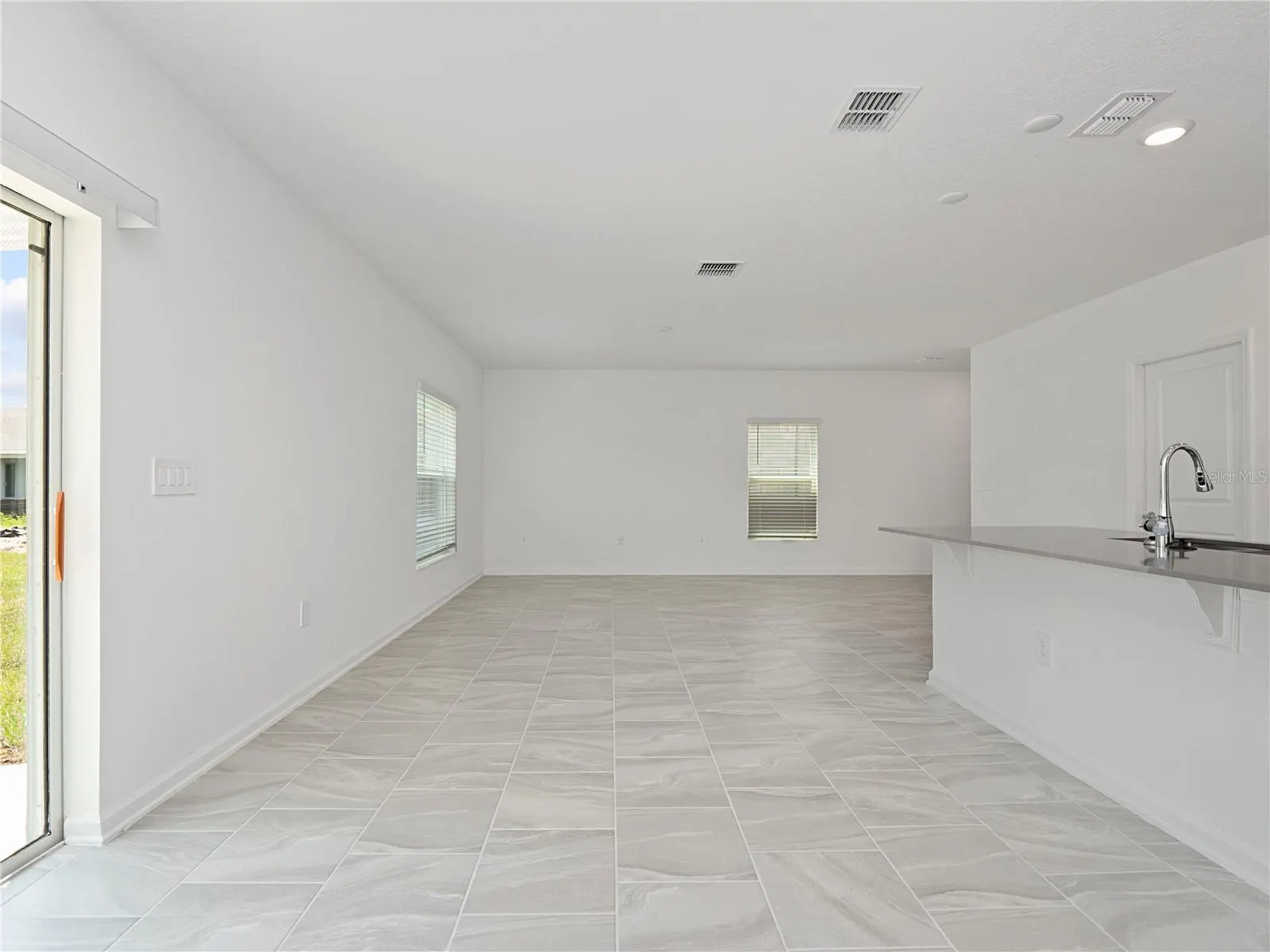 571 JETT LN