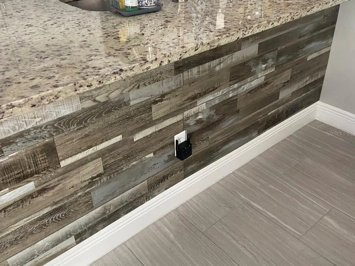 702 VIA BIANCA DR