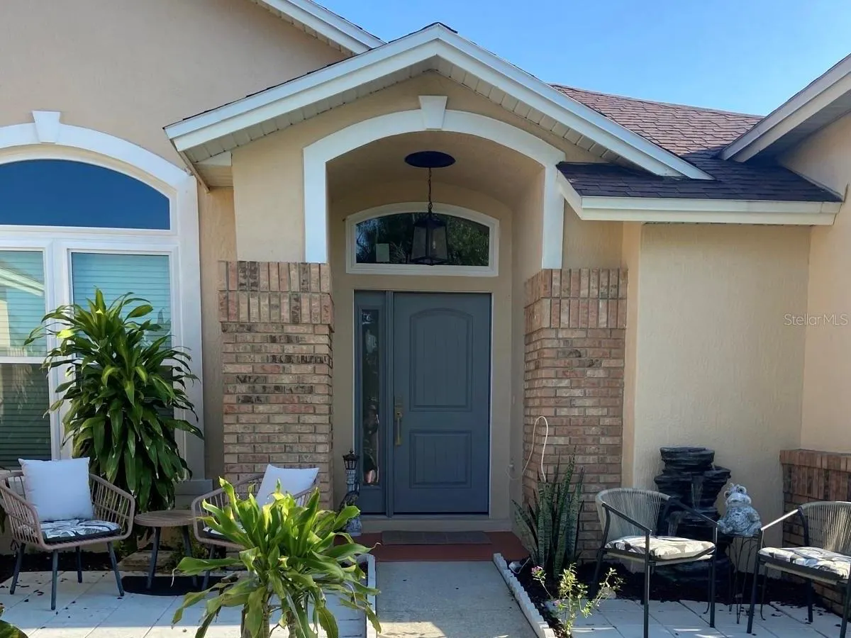 702 VIA BIANCA DR