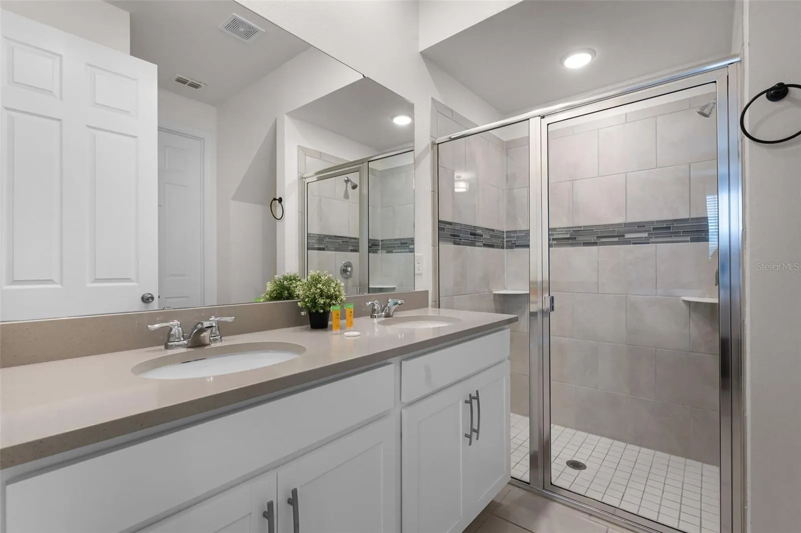 2186 FLEMING MIST PL