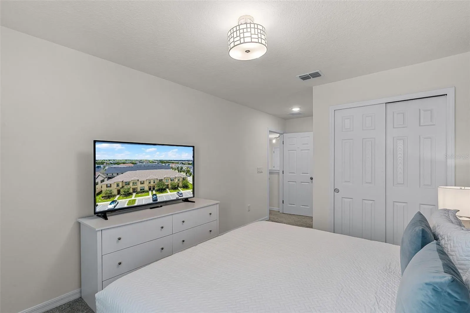 2186 FLEMING MIST PL