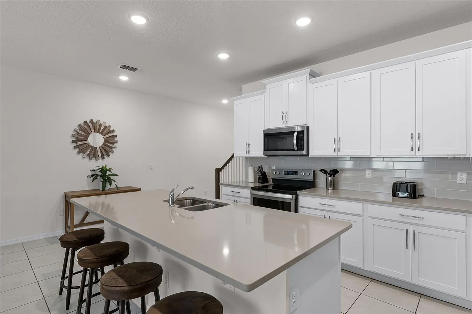 2186 FLEMING MIST PL