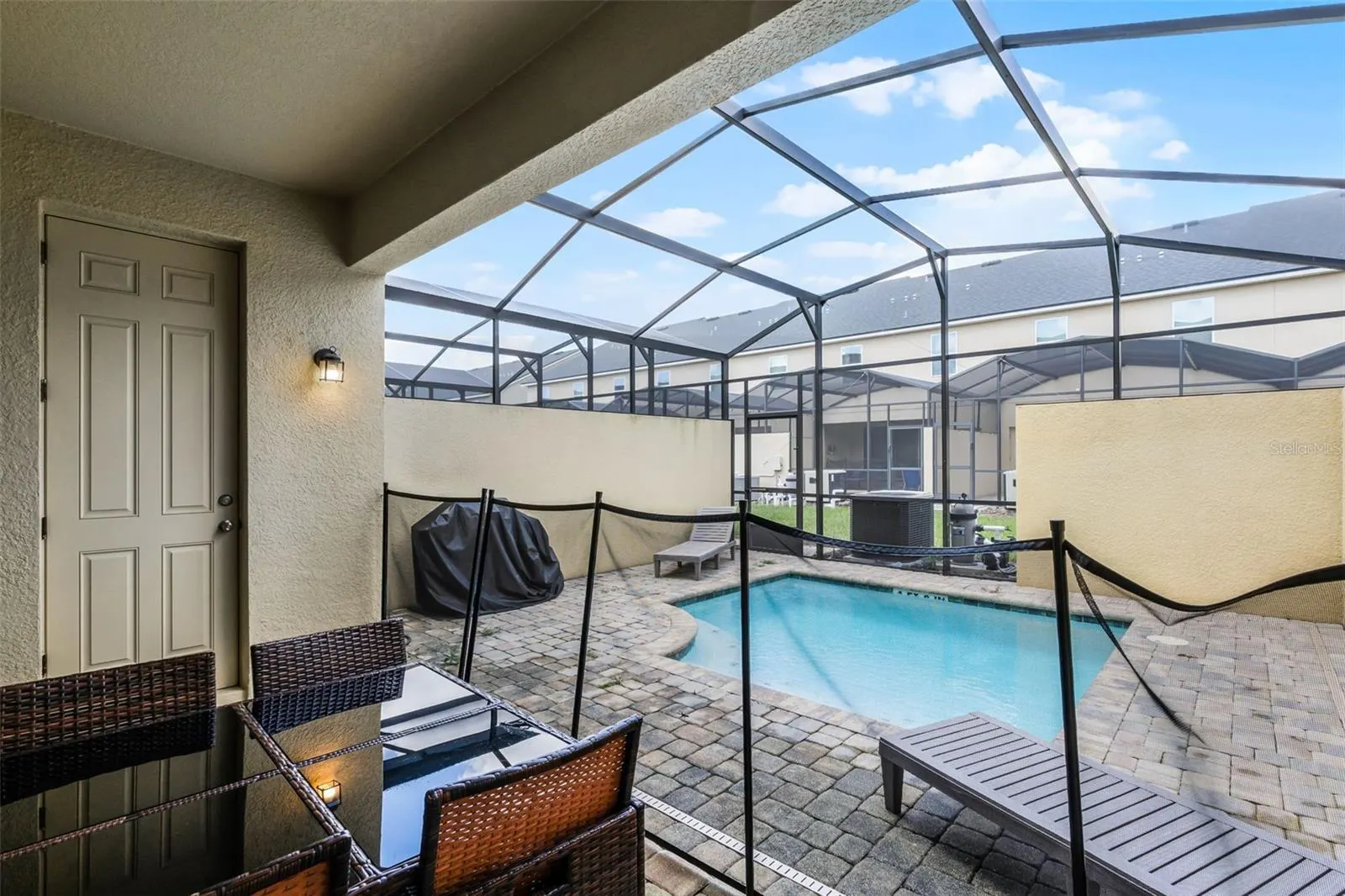 2186 FLEMING MIST PL