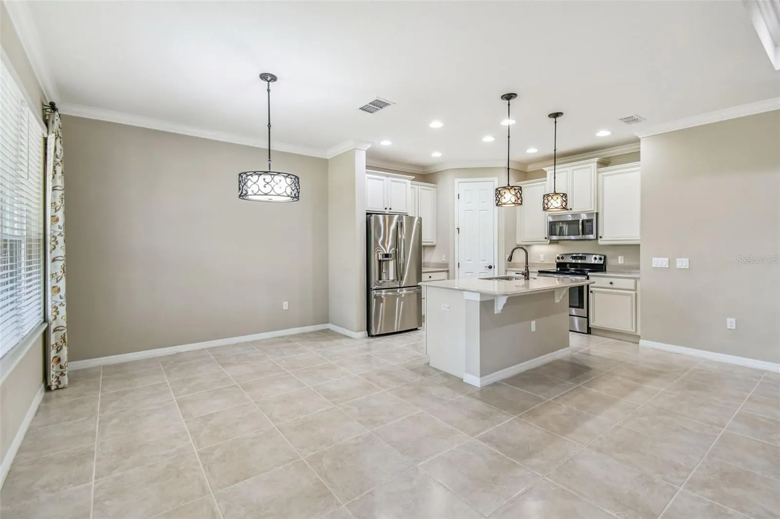 159 CASAVISTA DR