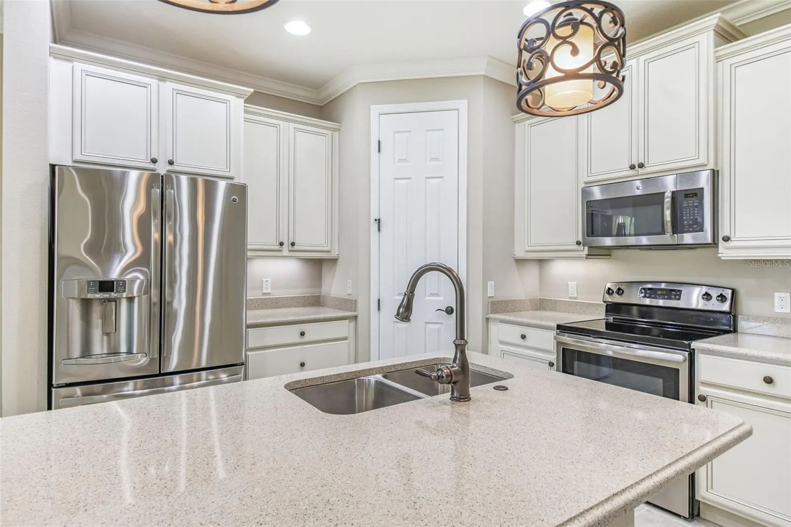 159 CASAVISTA DR