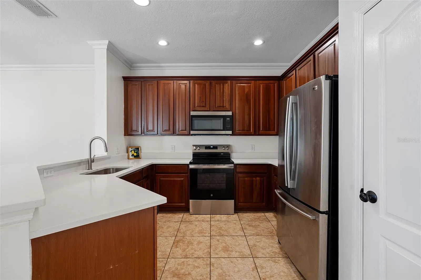 6932 BEARGRASS RD